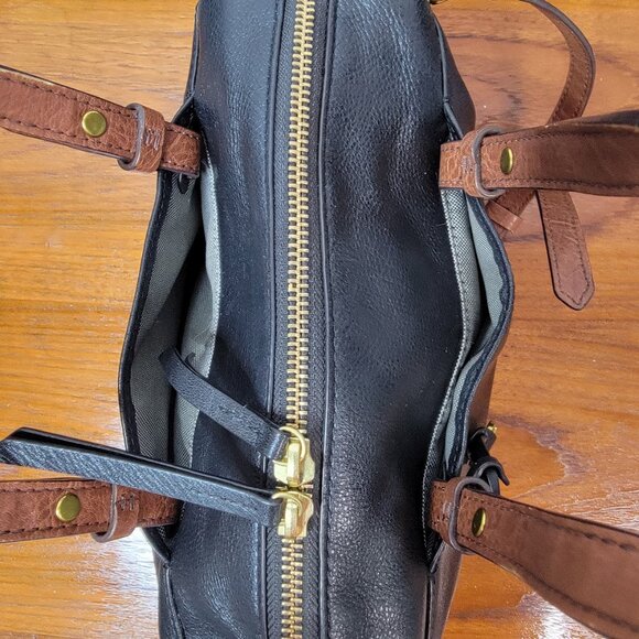 Fossil Black Leather Satchel Crossbody – Classic Style, Good Condition - Picture 6 of 15